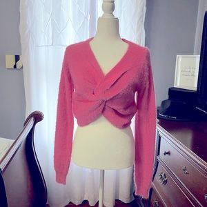 Pink sweater twist front